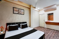 Super Collection O Lokmanya Nagar Metro Station Formerly Hotel Siddhivinayak