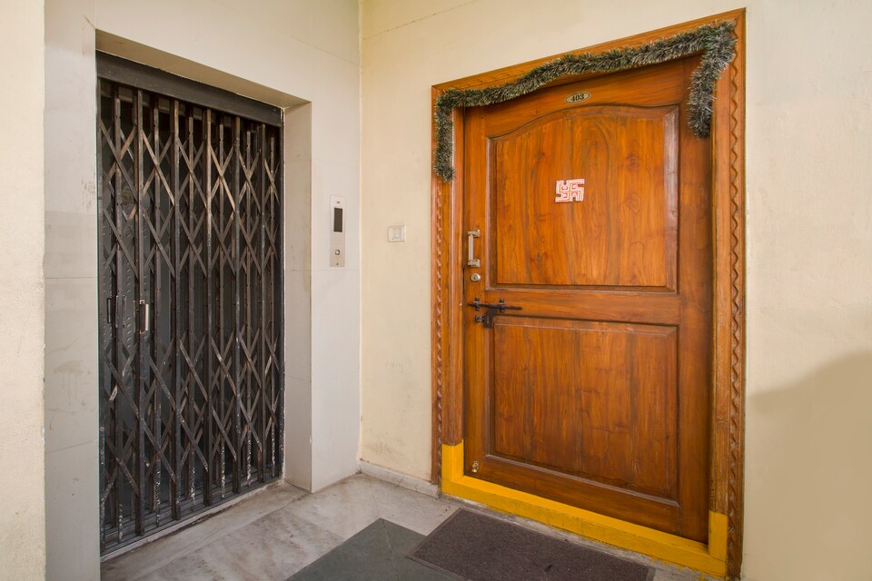 OYO 13193 Rockline Comfort Stay, Madhapur, Hyderabad