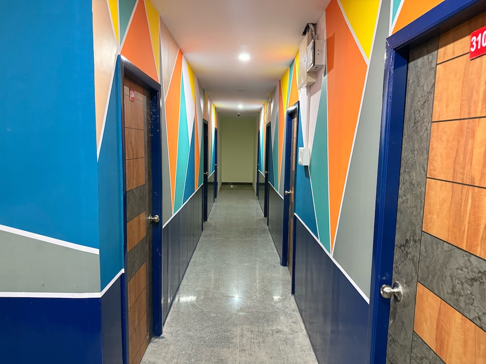 Hotel O MNVT GRAND, Ameerpet, Hyderabad