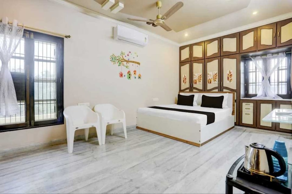 Hotel O Adithya Inn, MG Road Vijayawada, Vijayawada