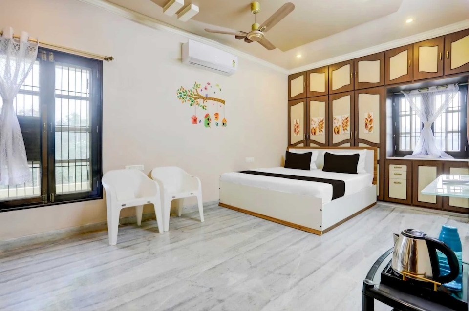 Hotel O Adithya Inn, MG Road Vijayawada, Vijayawada