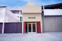 Dancenter Kapten Muslim Residence