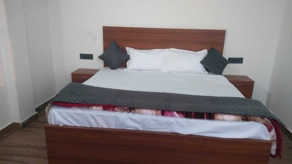 Hotel O Dashi Hotel , Bulandshahr, Bulandshahr