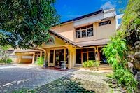 OYO 95023 Hotel Alamanda Garut