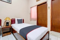 OYO 95023 Hotel Alamanda Garut