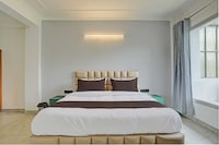 COLLECTION O HOTEL DLF PHASE-4 MG ROAD