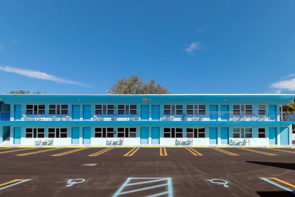 Leeward Motel By Capital O North Miami Beachside, C33056, Miami