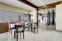 Super Townhouse Vadodara Railway Junction Formerly Hotel Unique