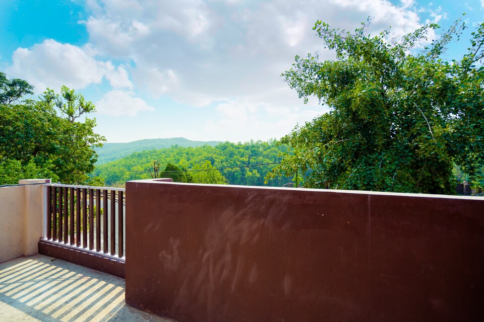 OYO Home 13197 Tranquil 3BHK, Dehradun ISBT, Dehradun