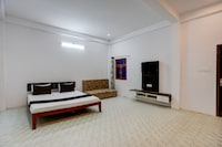 Hotel O The Grand Guest House 