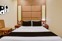 Super Townhouse LBS Road BKC Formerly Royal Palace