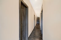 Super Townhouse LBS Road BKC Formerly Royal Palace