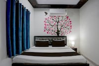 Hotel O FOUR SEASONS P. GUEST HOUSE