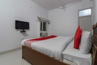 Hotel O White House Residency