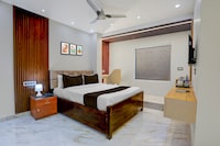 Super Townhouse Puri Bypass Crossway Formerly Hotel Pratee Heights