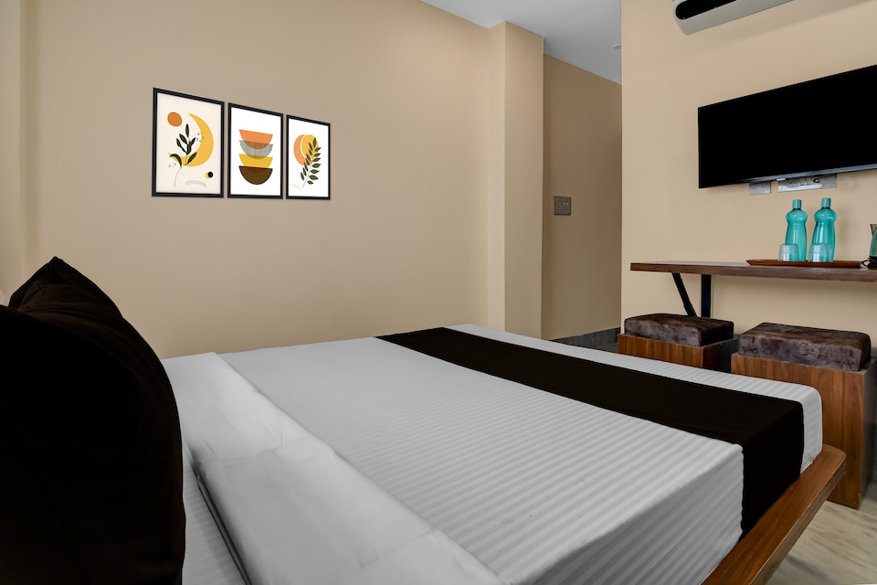 Super Collection O Tollygunge Metro Station Kolkata Formerly Mahamaya Step Inn, Behala Kolkata, Kolkata