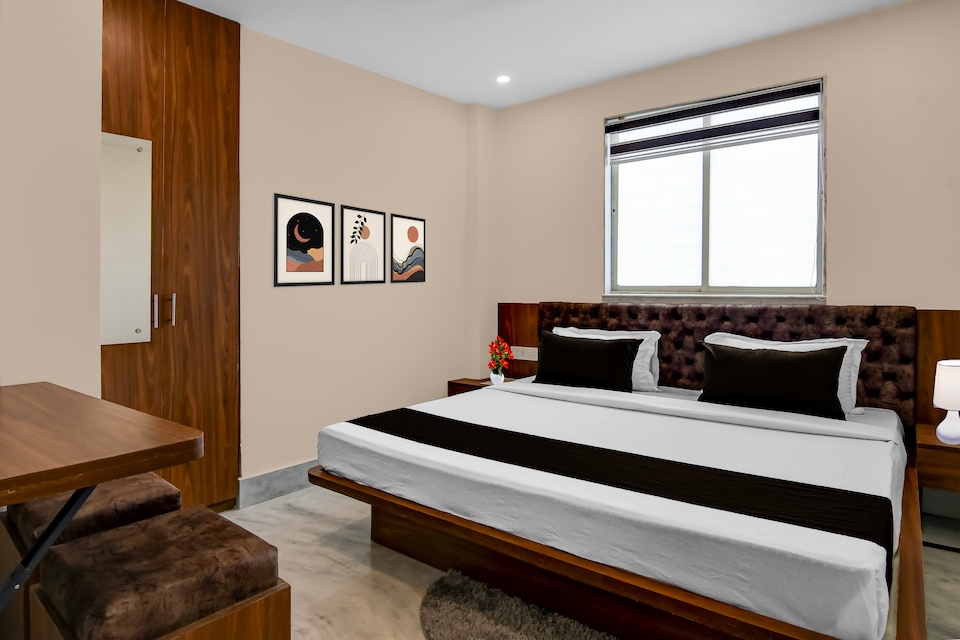 Super Collection O Tollygunge Metro Station Kolkata Formerly Mahamaya Step Inn, Behala Kolkata, Kolkata