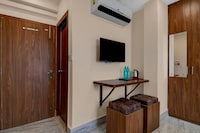 Super Collection O Tollygunge Metro Station Kolkata Formerly Mahamaya Step Inn