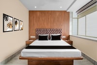 Super Collection O Netaji Metro Station Kolkata Formerly Mahamaya Step Inn