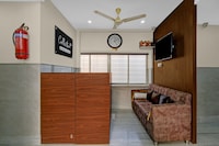 Super Collection O Tollygunge Metro Station Kolkata Formerly Mahamaya Step Inn