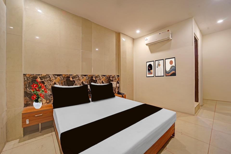 Collection O Azad Nagar Ayodhya Bypass Road Bhopal Formerly Hotel Inbox, MP Nagar Bhopal, Bhopal