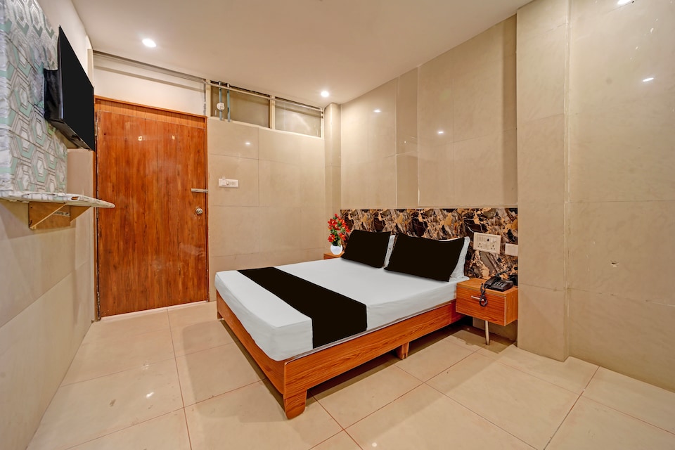 Super Collection O Azad Nagar Ayodhya Bypass Road Bhopal Formerly Hotel Inbox, MP Nagar Bhopal, Bhopal