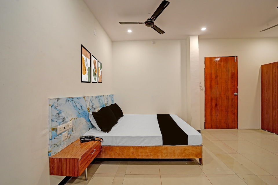 Collection O Azad Nagar Ayodhya Bypass Road Bhopal Formerly Hotel Inbox, MP Nagar Bhopal, Bhopal