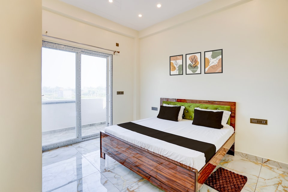 SPOT ON Hotel Bella Vista , Mall Road Kanpur, Kanpur