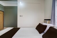 Hotel O Executive Homestay 