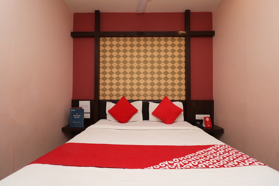 OYO 13214 Hotel Metro 7x11, Jaistambh Chowk, Raipur