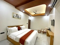 Hotel O Luxe's Stays