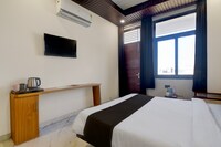 Hotel O Luxe's Stays