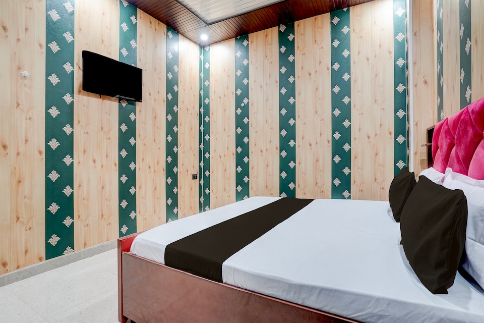 SPOT ON Hotel Pal Do Pal, Cluster Nagina, Bijnor
