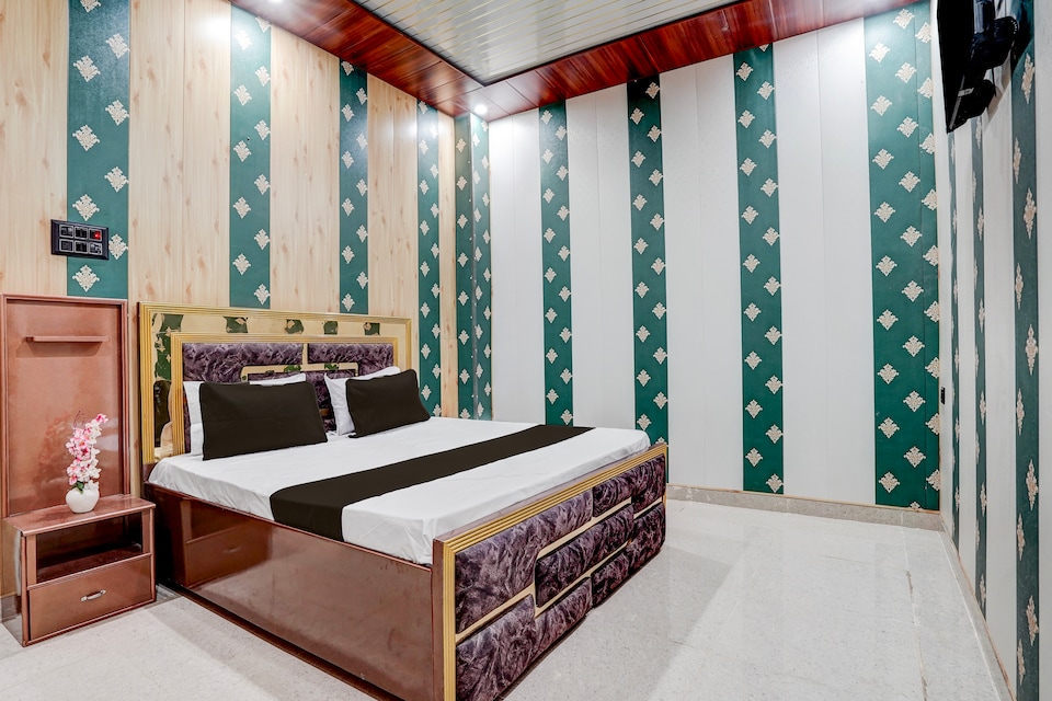 SPOT ON Hotel Pal Do Pal, Cluster Nagina, Bijnor