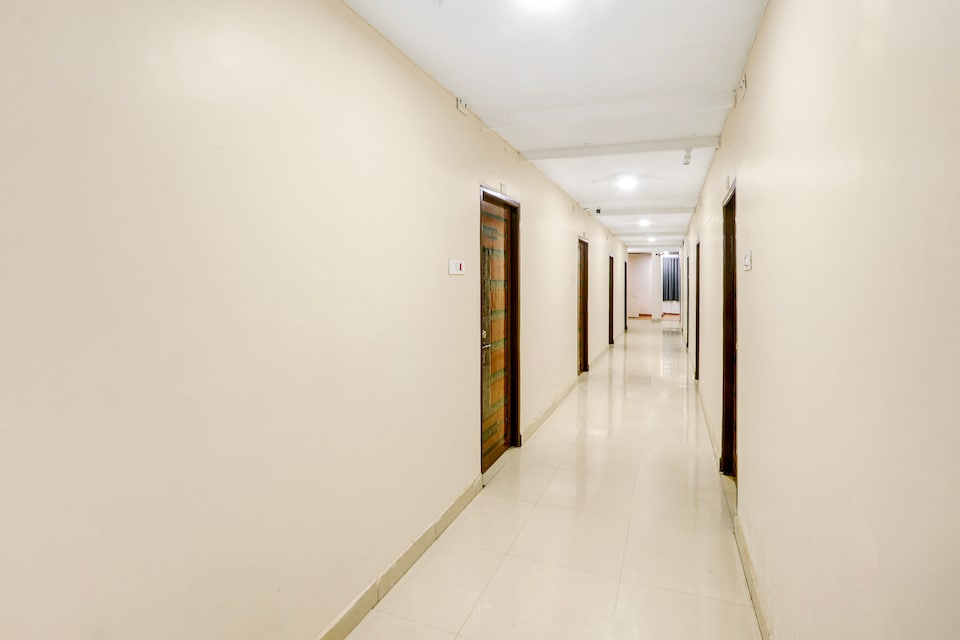 HOTEL UNIQUE, Narsampet, Narsampet