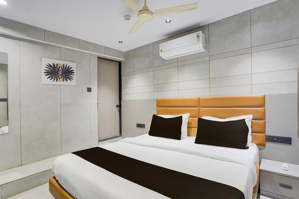 Hotel O Olive7, Textile Market Surat, Surat
