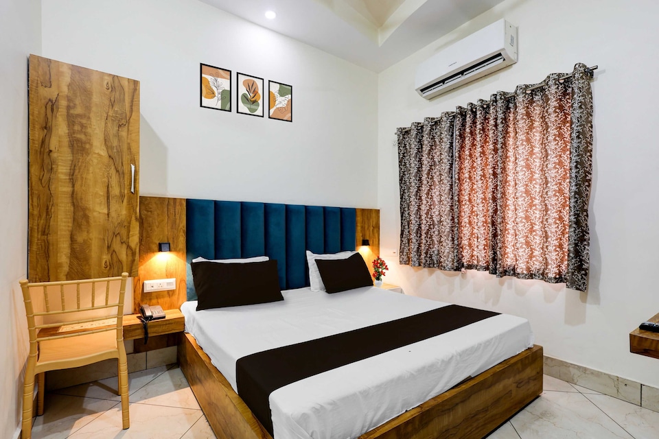 Collection O by OYO Ambedkar Chowk Formerly Hotel Paras Inn, Golden Temple Road Amritsar, Amritsar