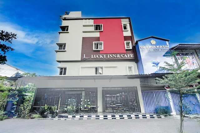 Dancenter Hotel Lucky Inn Makassar