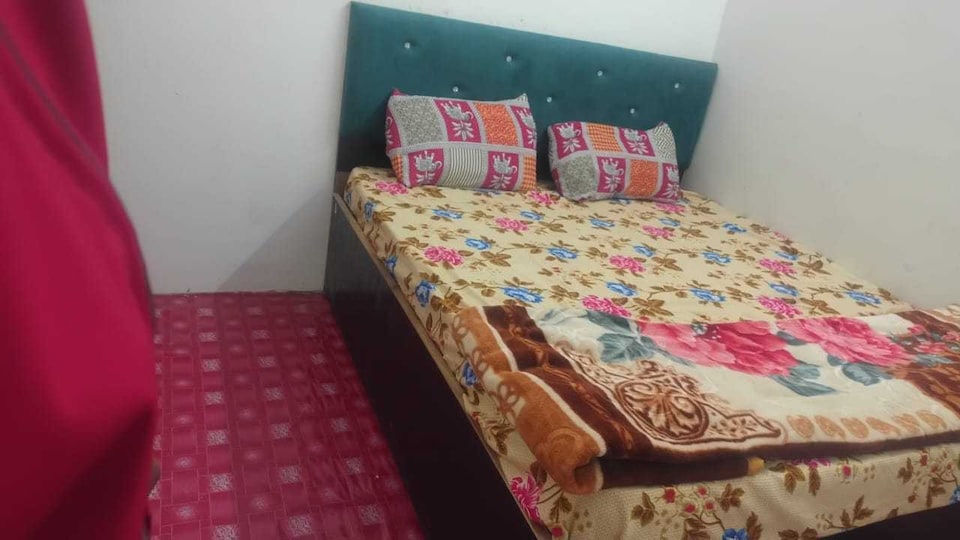 SPOT ON Vs Grand , Sitapur, Sitapur