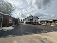 Rollie's Motel Daytona Beach by Hotel O