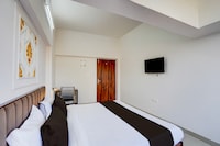 Collection O Prayag Railway Junction