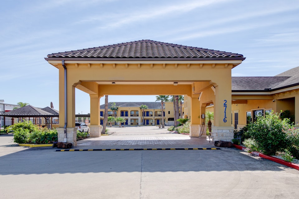Weslaco Inn by Capital O Near Mercedes, C78596, Weslaco TX