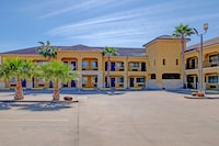 Weslaco Inn by Capital O Near Mercedes