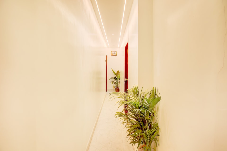 Hotel O Aundh Homtel, Baner Pune, Pune