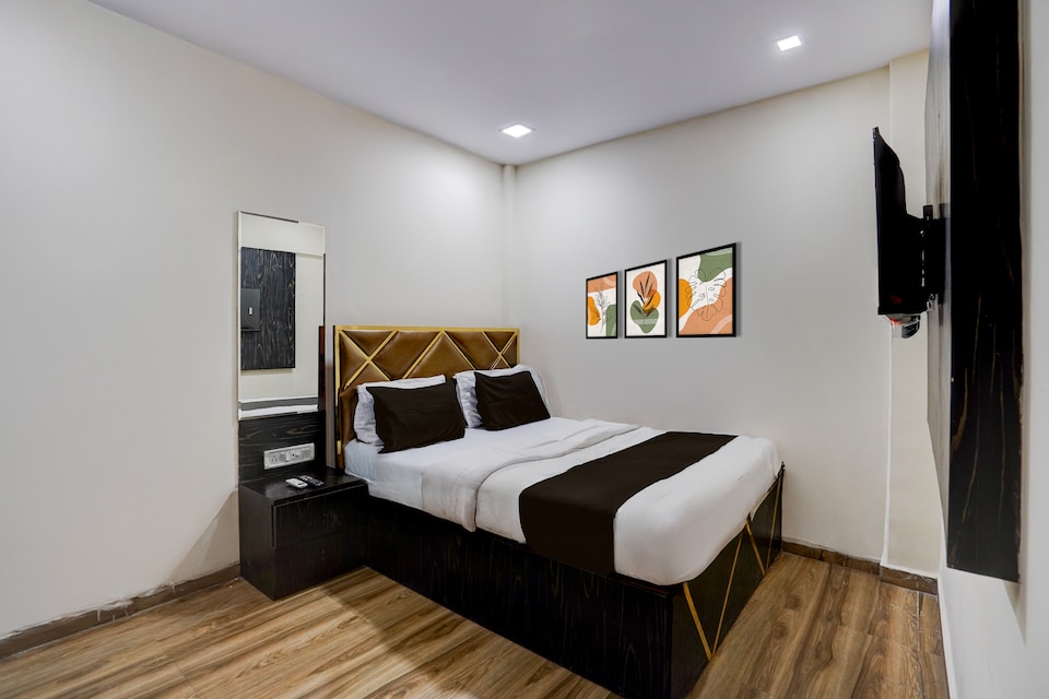 Hotel O Grand Residency , Andheri West, Mumbai
