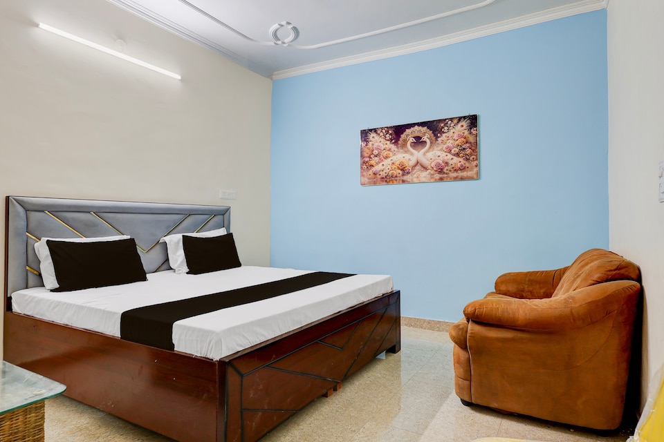 Hotel O Sky Hotel, Ghaziabad City, Ghaziabad