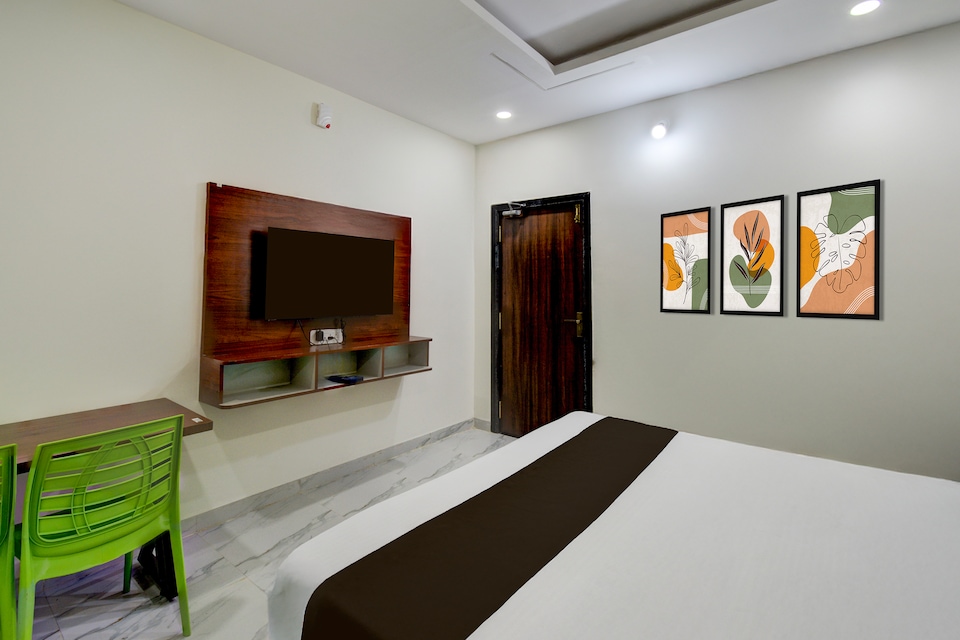 Hotel O JMK Grand, Uppal - Ghatkesar, Hyderabad