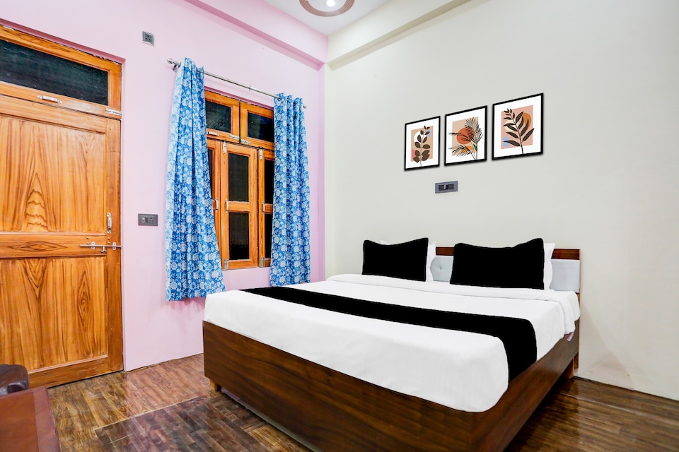 SPOT ON Friends Palace, Rambagh Allahabad, Prayagraj