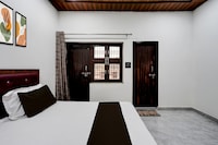 Hotel O Ganga Royal Guest House 