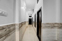 OYO 841274 Hardik Palace